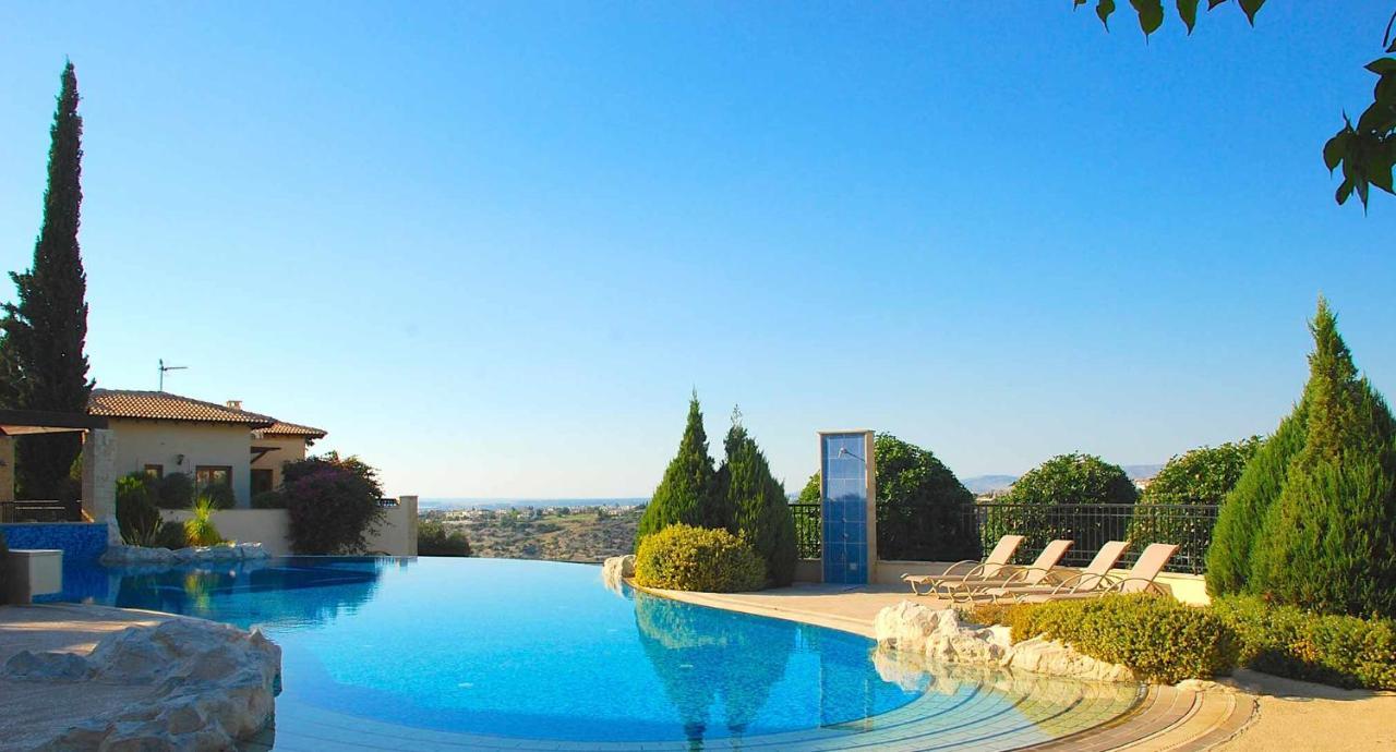 Modern Apartment Nz11 Large Balconies With Sea And Mountain Views Kouklia Exteriör bild