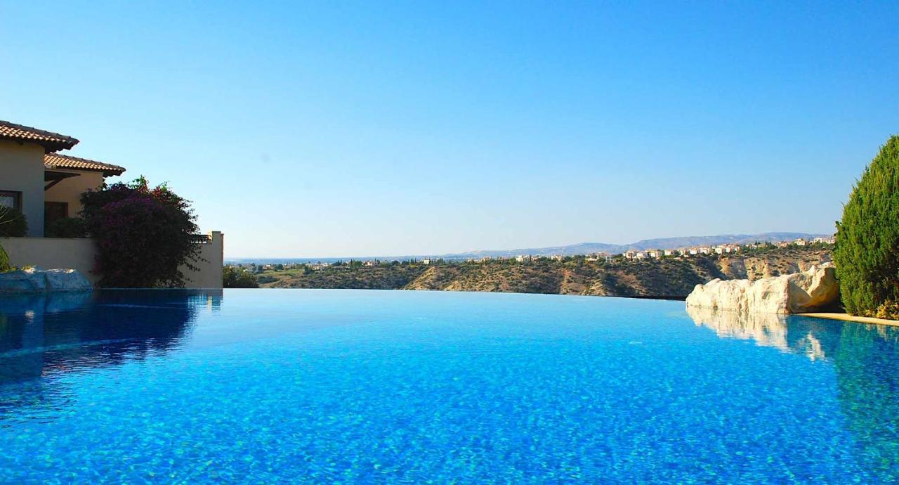 Modern Apartment Nz11 Large Balconies With Sea And Mountain Views Kouklia Exteriör bild