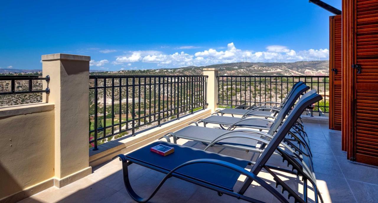 Modern Apartment Nz11 Large Balconies With Sea And Mountain Views Kouklia Exteriör bild